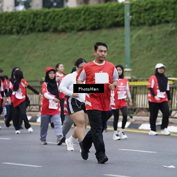 Runner Photo 8074302