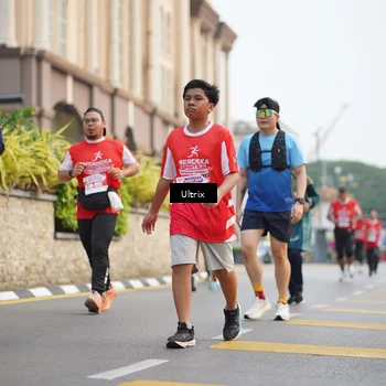 Runner Photo 8074304