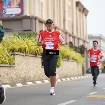 Runner Photo 8074313