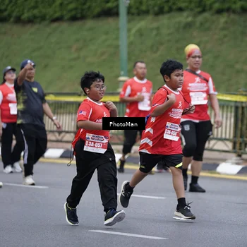 Runner Photo 8074316