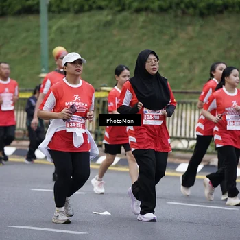 Runner Photo 8074350