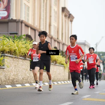 Runner Photo 8074383
