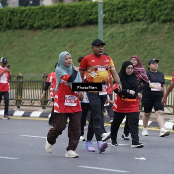 Runner Photo 8074384