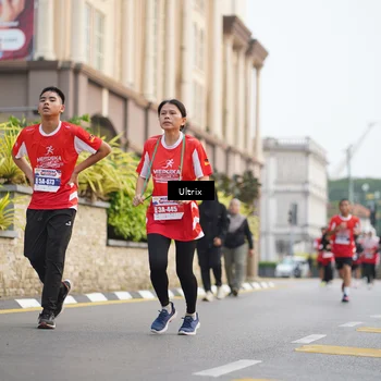 Runner Photo 8074406
