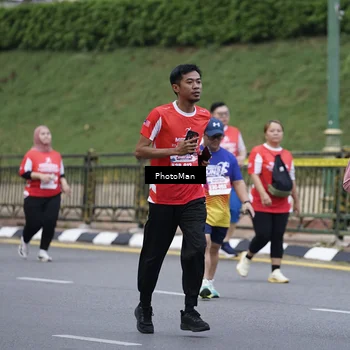 Runner Photo 8074429