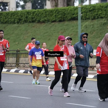 Runner Photo 8074439