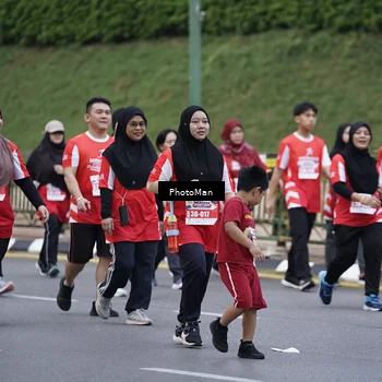 Runner Photo 8074458