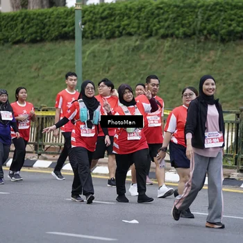 Runner Photo 8074499