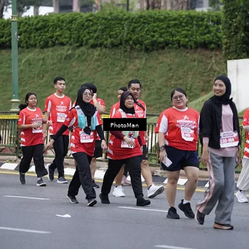 Runner Photo 8074505