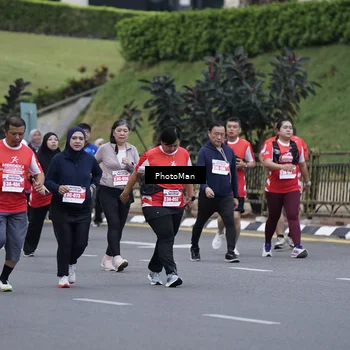 Runner Photo 8074592