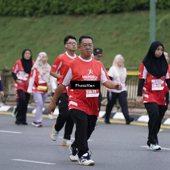 Runner Photo 8074618