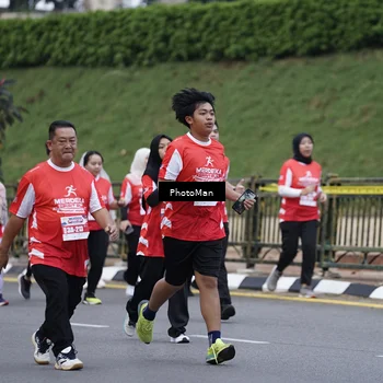 Runner Photo 8074622