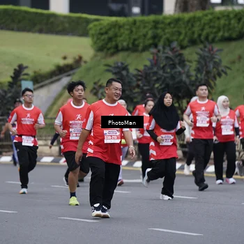 Runner Photo 8074643