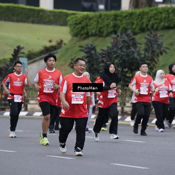 Runner Photo 8074646