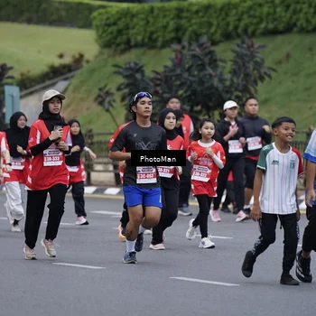 Runner Photo 8074660