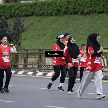 Runner Photo 8074664