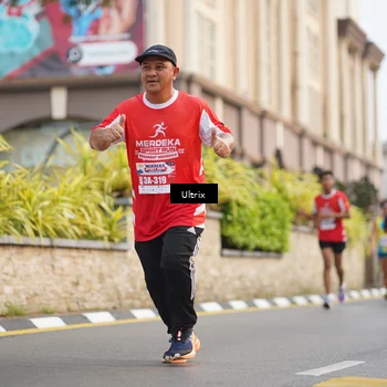 Runner Photo 8074683