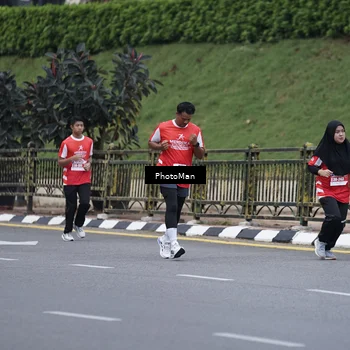 Runner Photo 8074697