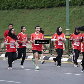 Runner Photo 8074711