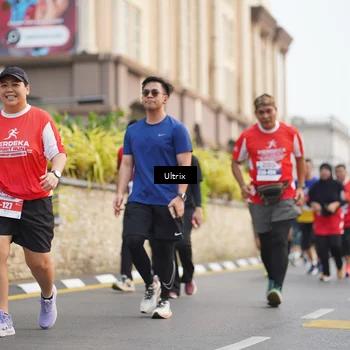 Runner Photo 8074715