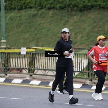 Runner Photo 8074765