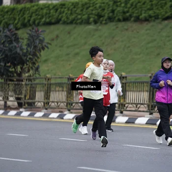 Runner Photo 8074780