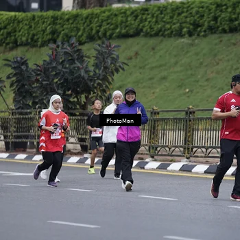 Runner Photo 8074786