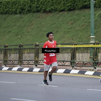 Runner Photo 8074850