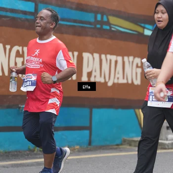 Runner Photo 8074939