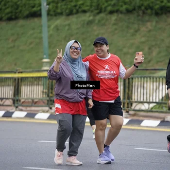 Runner Photo 8074956