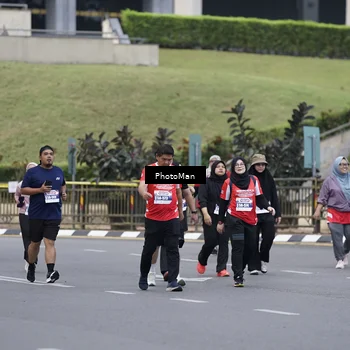 Runner Photo 8075000