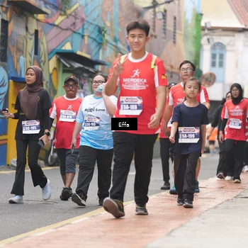 Runner Photo 8075002