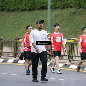 Runner Photo 8075030
