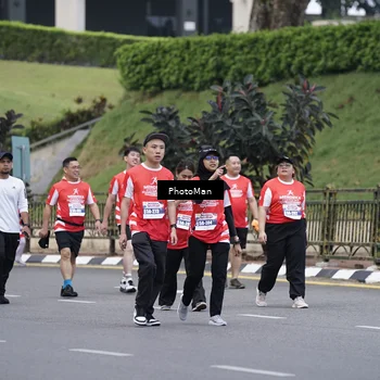Runner Photo 8075048