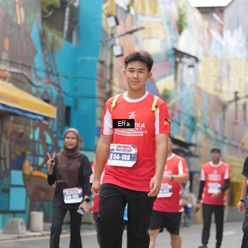 Runner Photo 8075063