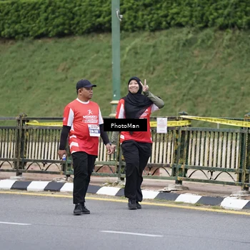 Runner Photo 8075064