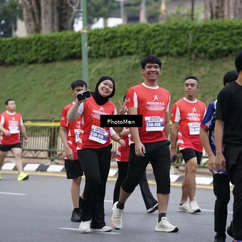 Runner Photo 8075093