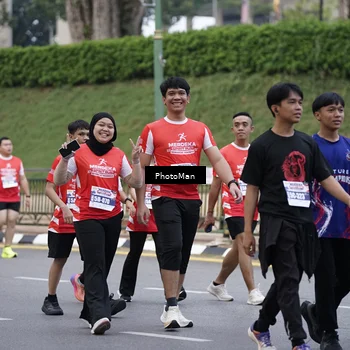 Runner Photo 8075098