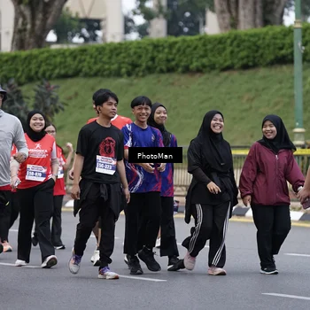 Runner Photo 8075112
