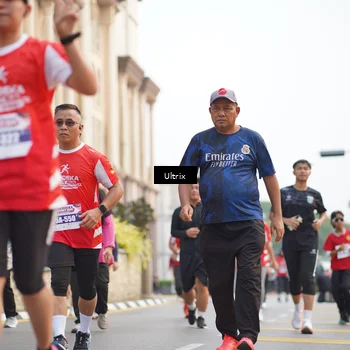 Runner Photo 8075114