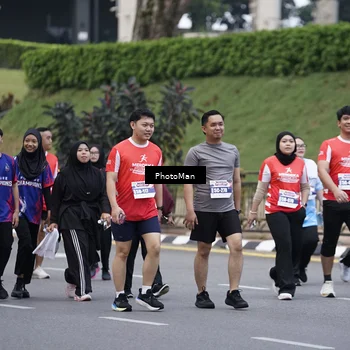 Runner Photo 8075125