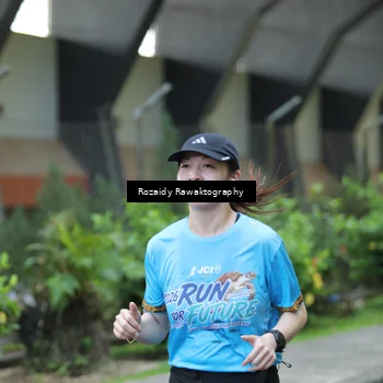 Runner Photo 8075128