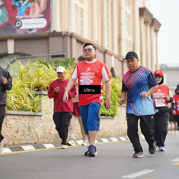 Runner Photo 8075134