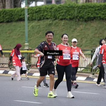Runner Photo 8075144