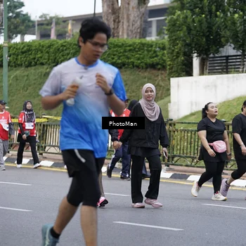Runner Photo 8075195