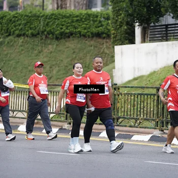 Runner Photo 8075317