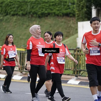 Runner Photo 8075340
