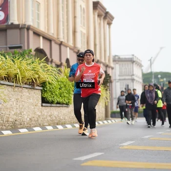 Runner Photo 8075342