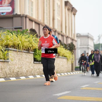 Runner Photo 8075343