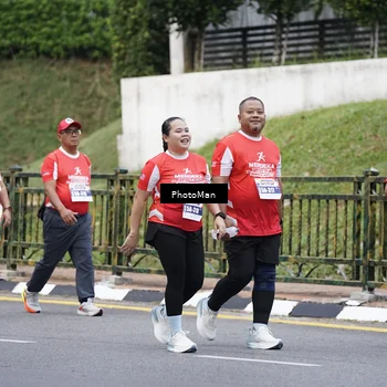 Runner Photo 8075348